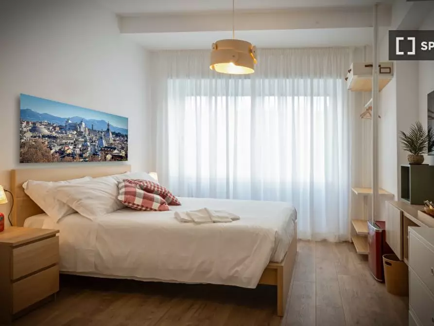 Immagine 4 di Camera condivisa in affitto  in Via Sebastiano Ziani a Roma