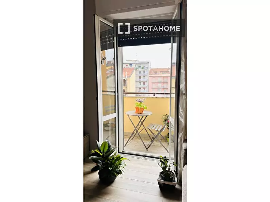 Immagine 1 di Appartamento in affitto  in Via Ascanio Sforza a Milano