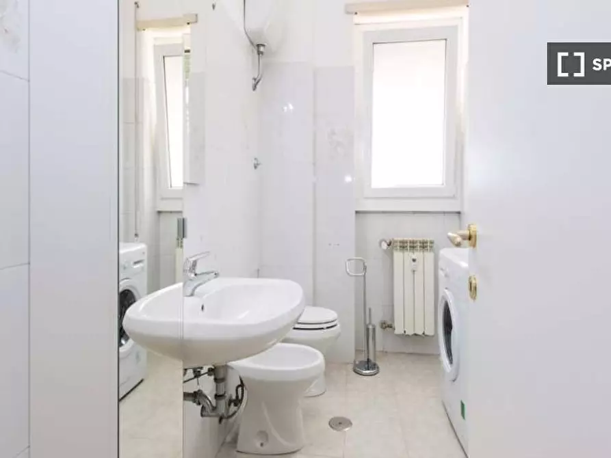 Immagine 7 di Camera condivisa in affitto  in Via Oderisi Da Gubbio a Roma