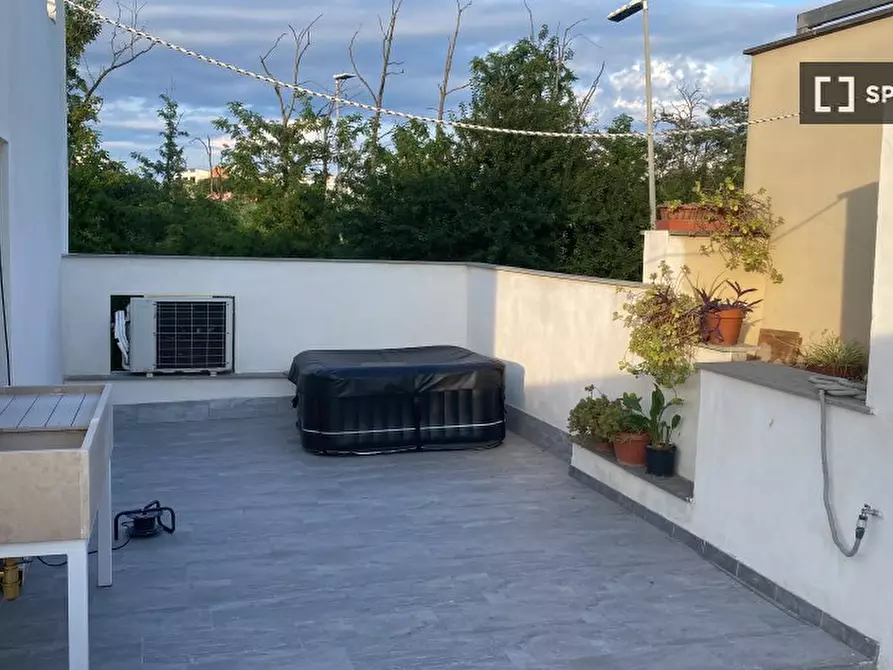 Immagine 11 di Ufficio in affitto  in Via Teano a Roma