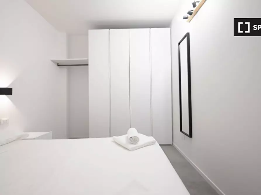 Immagine 7 di Appartamento in affitto  in Via Ugo Lenzi a Bologna