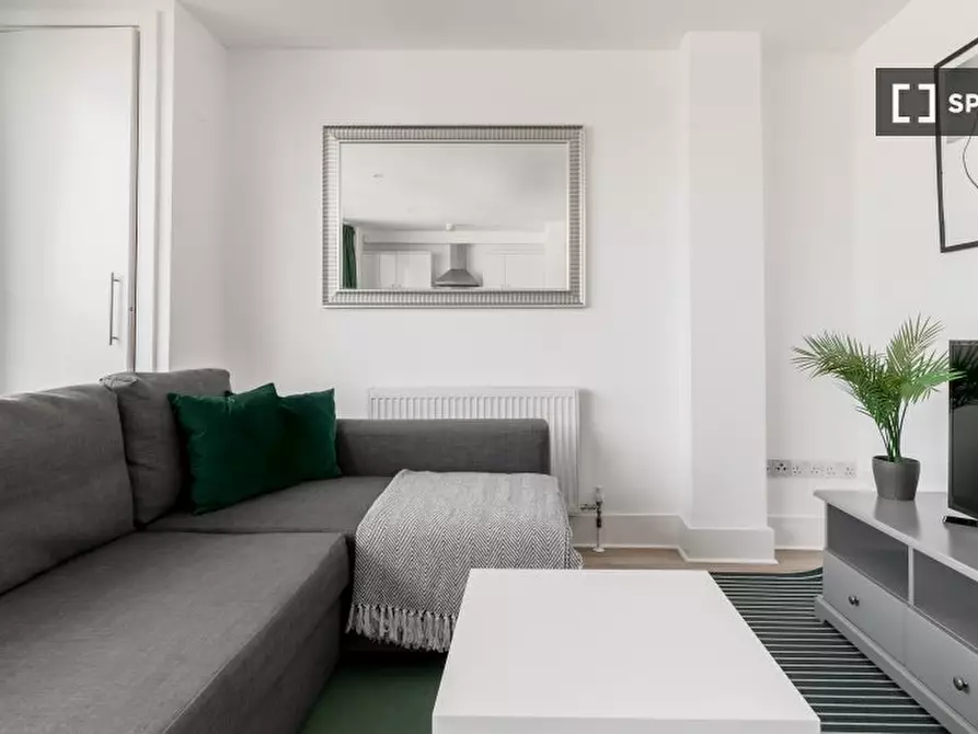 Immagine 3 di Appartamento in affitto  in Bell House, 17-19 Nevern Pl, Kensington, London SW5 9NR, UK a Kensington