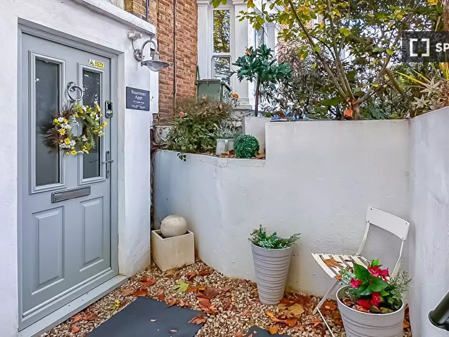 Immagine 15 di Appartamento in affitto  in Graham Road a Merton