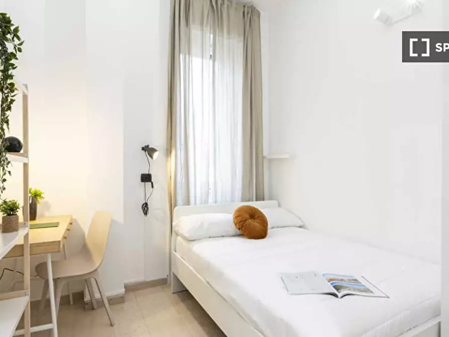 Immagine 2 di Camera condivisa in affitto  in Via Amatore Sciesa a Milano