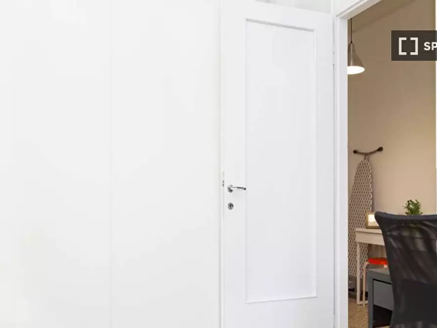 Immagine 4 di Camera condivisa in affitto  in Viale Carlo Espinasse a Milano