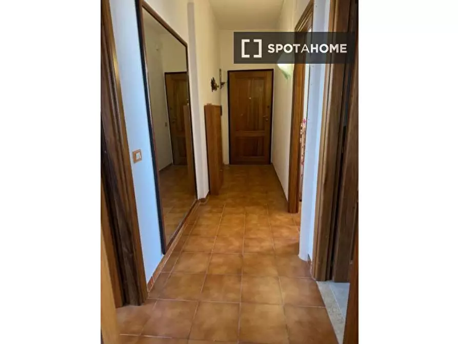 Immagine 12 di Appartamento in affitto  in Viale Furio Camillo a Roma