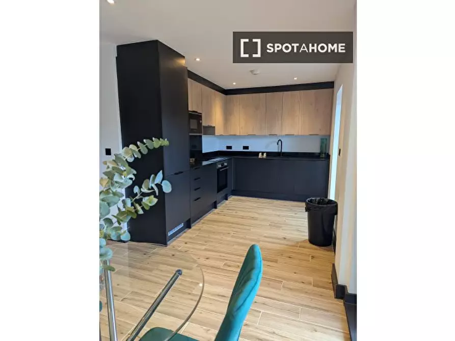 Immagine 8 di Appartamento in affitto  in A High Rd a Barnet