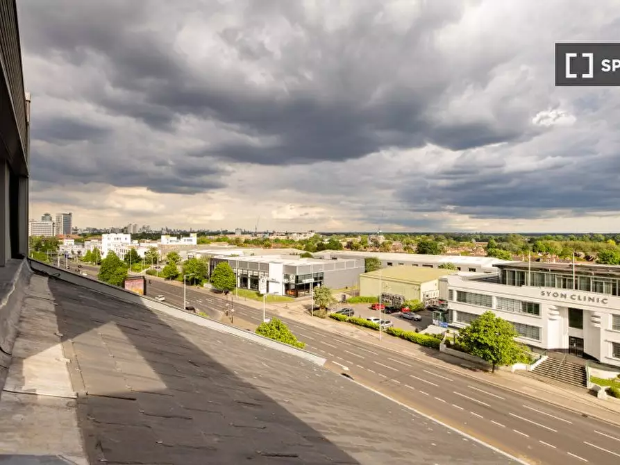 Immagine 15 di Appartamento in affitto  in Harlequin Ave a Hounslow