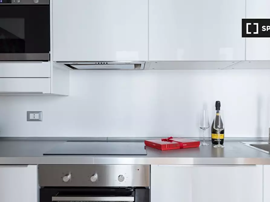 Immagine 13 di Appartamento in affitto  in Via del Boschetto a Roma