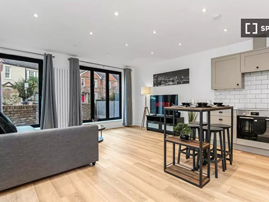 Immagine 9 di Appartamento in affitto  in Vincent Rd a Croydon
