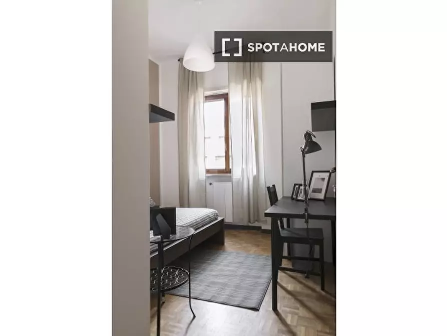 Immagine 1 di Camera condivisa in affitto  in Via Orti a Milano