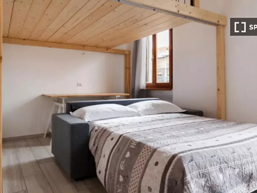 Immagine 17 di Appartamento in affitto  in Piazza Angilberto II a Milano