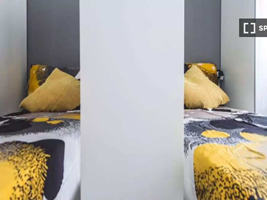 Immagine 3 di Camera condivisa in affitto  in Via Paolo Bassi a Milano