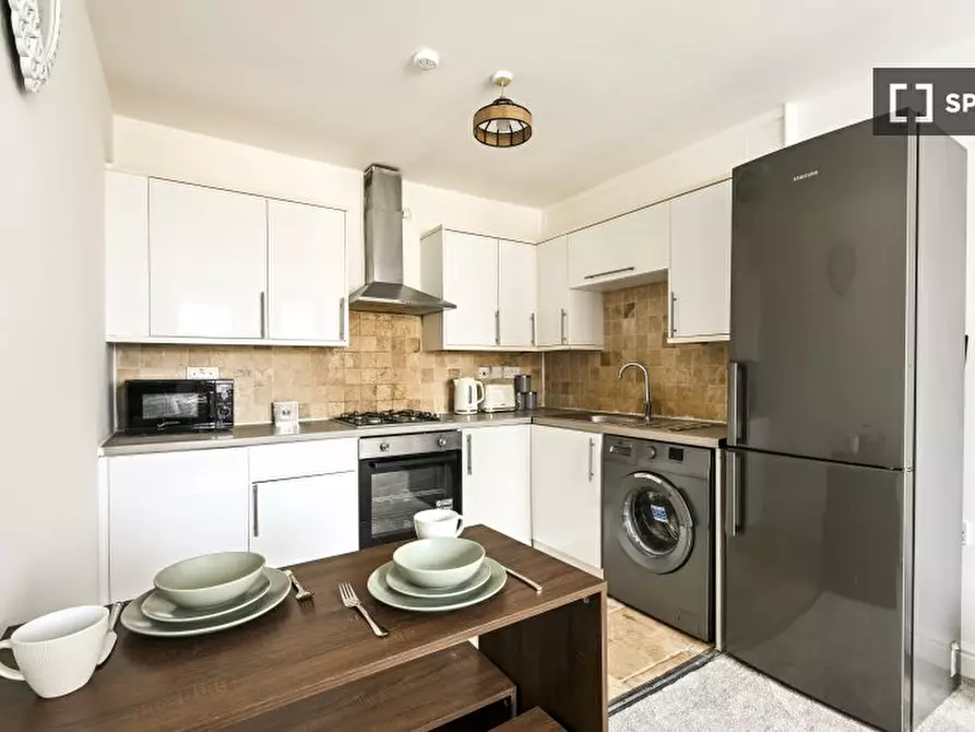 Immagine 1 di Appartamento in affitto  in Broadway a Ealing