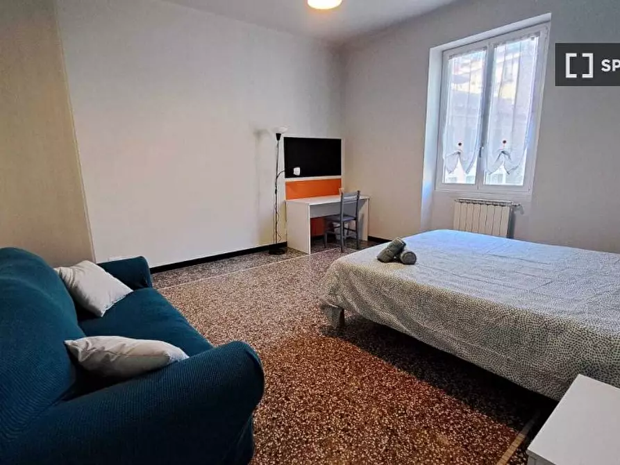 Immagine 7 di Camera condivisa in affitto  in SALITA PIANO DI ROCCA/9 a Genova