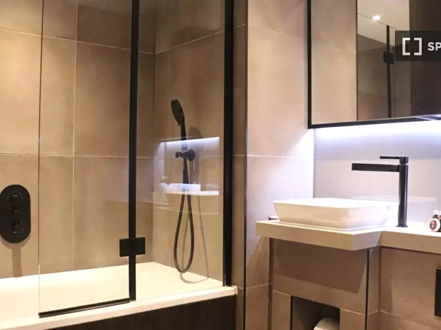 Immagine 5 di Appartamento in affitto  in Flat 7a Exchange Gardens London SW8 1GF a Lambeth