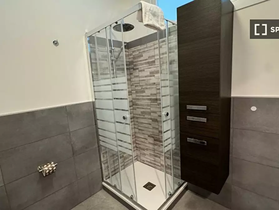 Immagine 8 di Camera condivisa in affitto  in Via Damaso Cerquetti a Roma