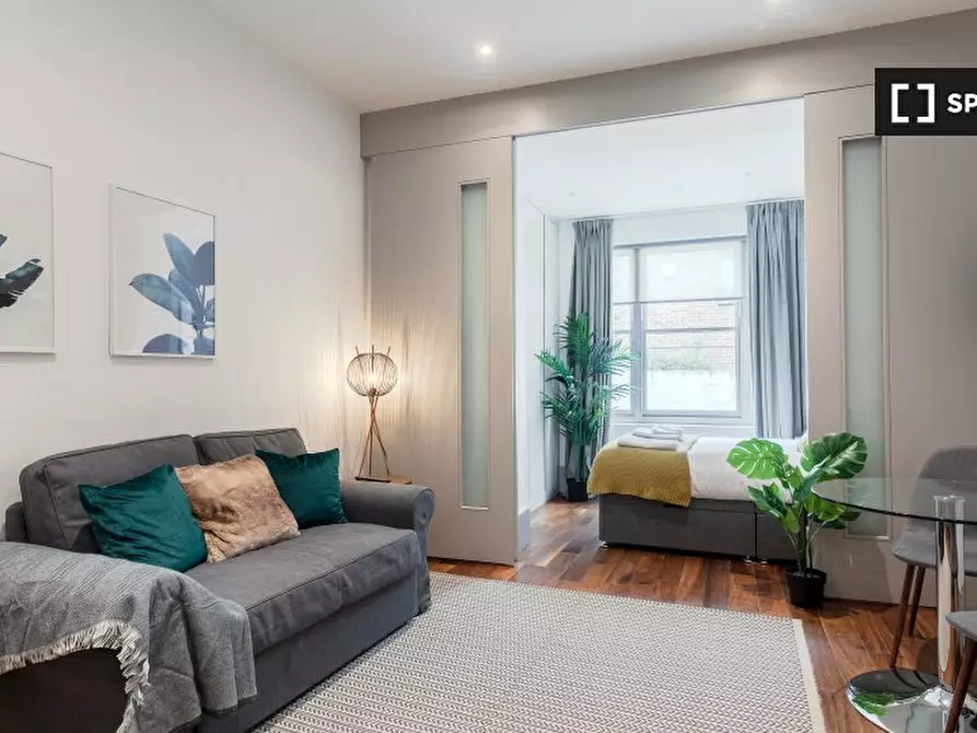 Immagine 8 di Appartamento in affitto  in Apartment a Kensington