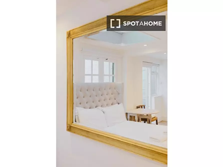 Immagine 12 di Ufficio in affitto  in flat a Hammersmith