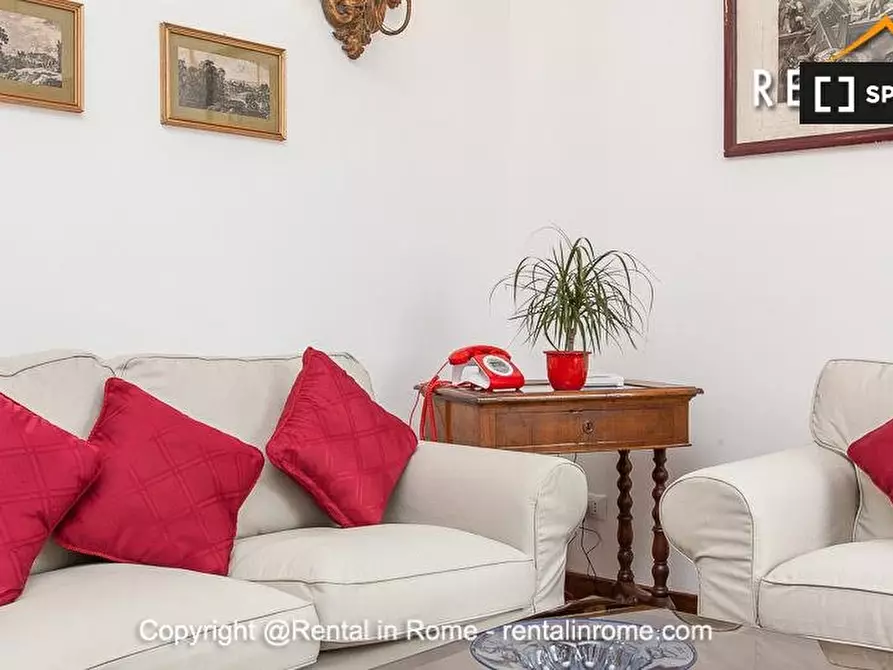 Immagine 16 di Appartamento in affitto  in Via di S. Nicola de' Cesarini a Roma