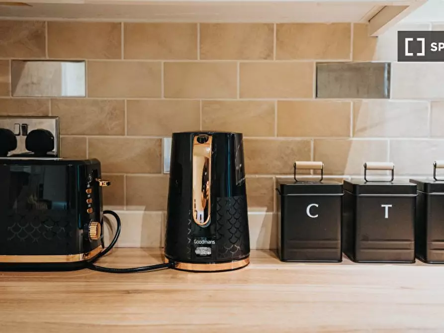 Immagine 19 di Appartamento in affitto  in Gloucester Rd a 