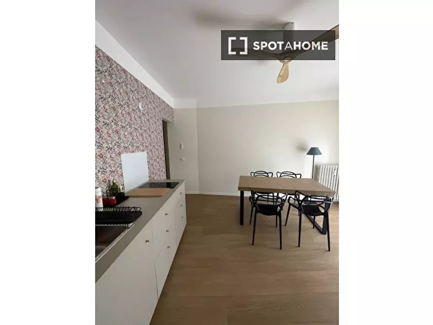 Immagine 7 di Camera condivisa in affitto  in Via Riano a Roma