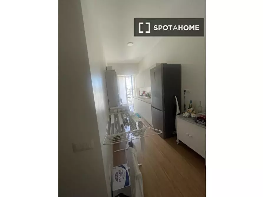 Immagine 4 di Camera condivisa in affitto  in Via Ottorino Lazzarini a Roma