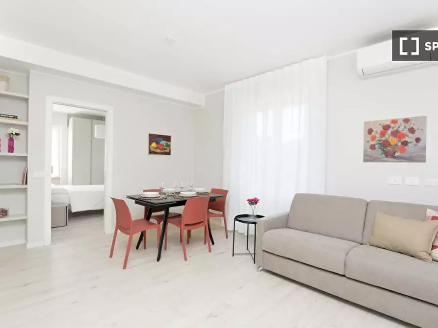 Immagine 1 di Appartamento in affitto  in Via Alfredo Comandini a Milano
