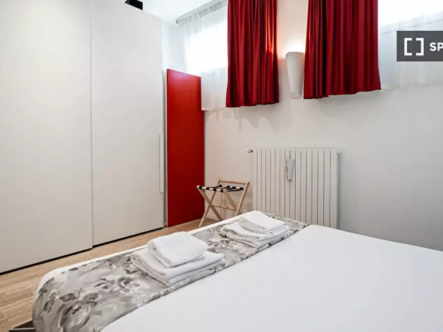 Immagine 16 di Appartamento in affitto  in Via Decembrio a Milano