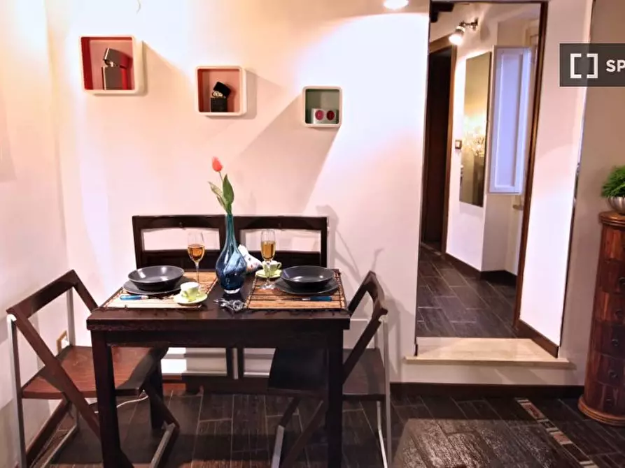 Immagine 3 di Appartamento in affitto  in Via dei Giubbonari a Roma