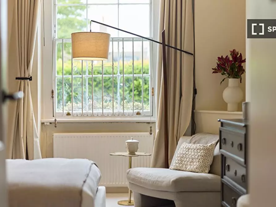 Immagine 1 di Appartamento in affitto  in Marlborough Place a Paddington
