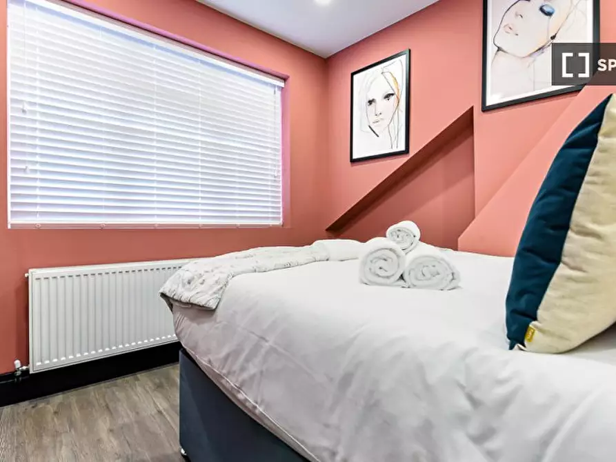 Immagine 13 di Appartamento in affitto  in A Willoughby Ln a Tottenham