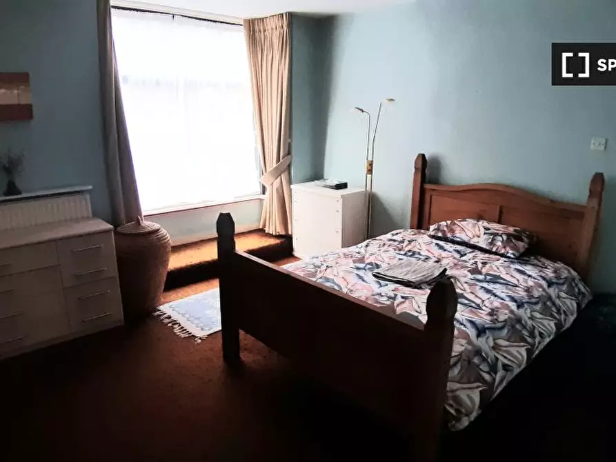 Immagine 1 di Appartamento in affitto  in Store St a Camden Town