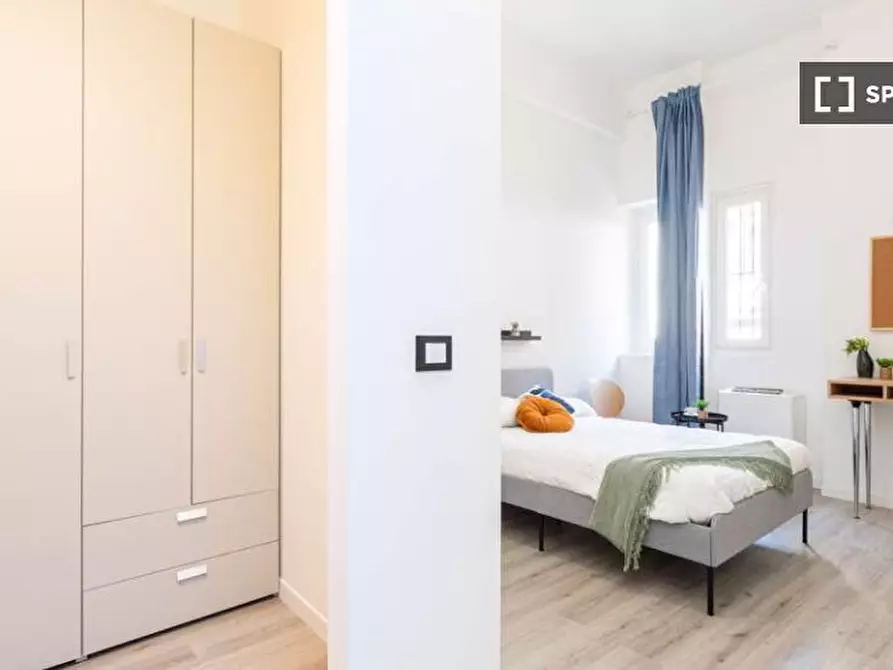 Immagine 3 di Camera condivisa in affitto  in Via Col di Lana a Milano