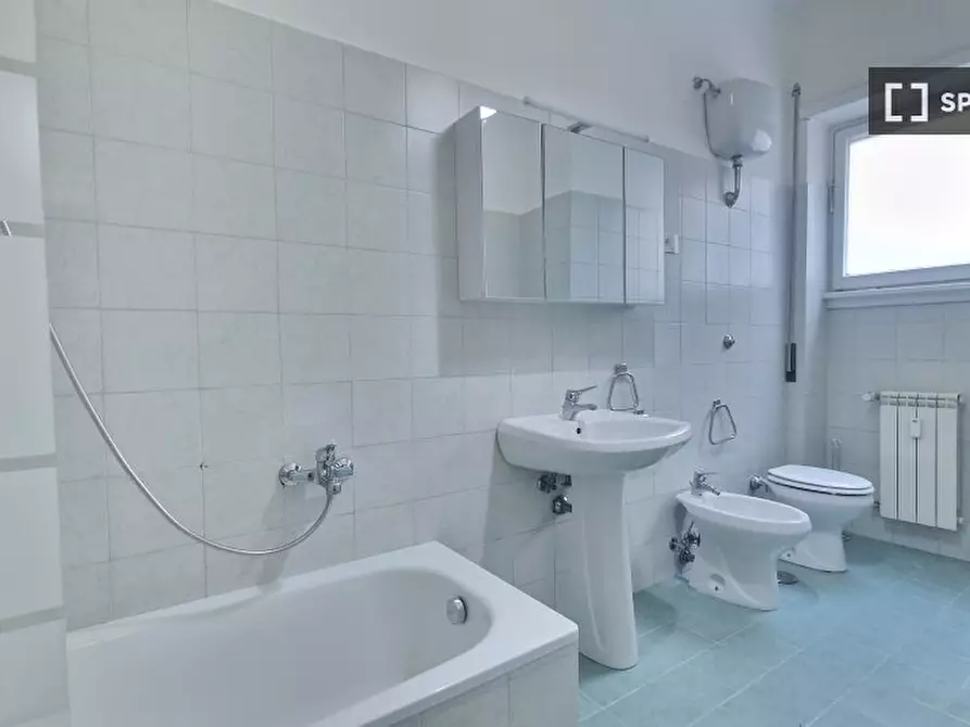 Immagine 19 di Camera condivisa in affitto  in Lungotevere di Pietra Papa a Roma