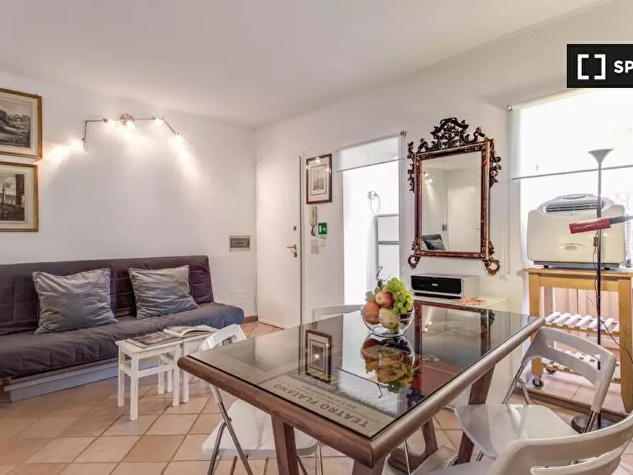 Immagine 17 di Appartamento in affitto  in Via Frangipane a Roma