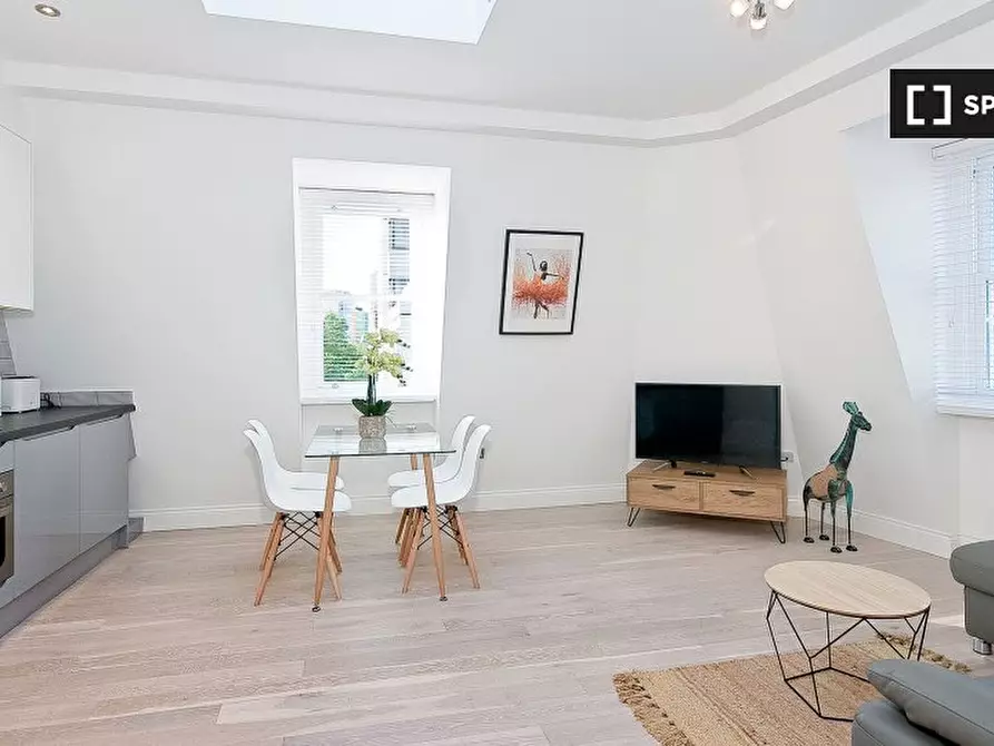 Immagine 2 di Appartamento in affitto  in Penthouse E Interlude House a 