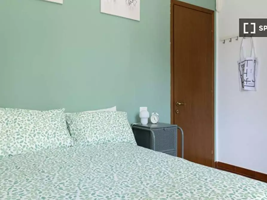 Immagine 3 di Camera condivisa in affitto  in VIA CAVEZZALI a Milano