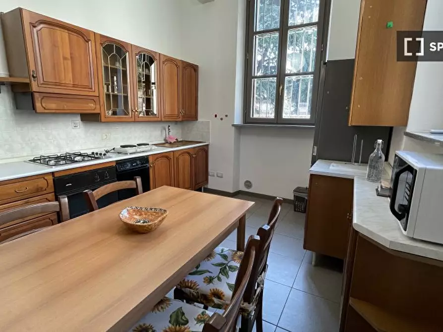 Immagine 4 di Camera condivisa in affitto  in Via Garegnano a Milano