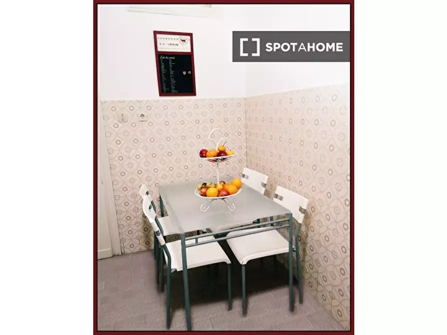 Immagine 17 di Camera condivisa in affitto  in Via Antonio Raimondi a Roma