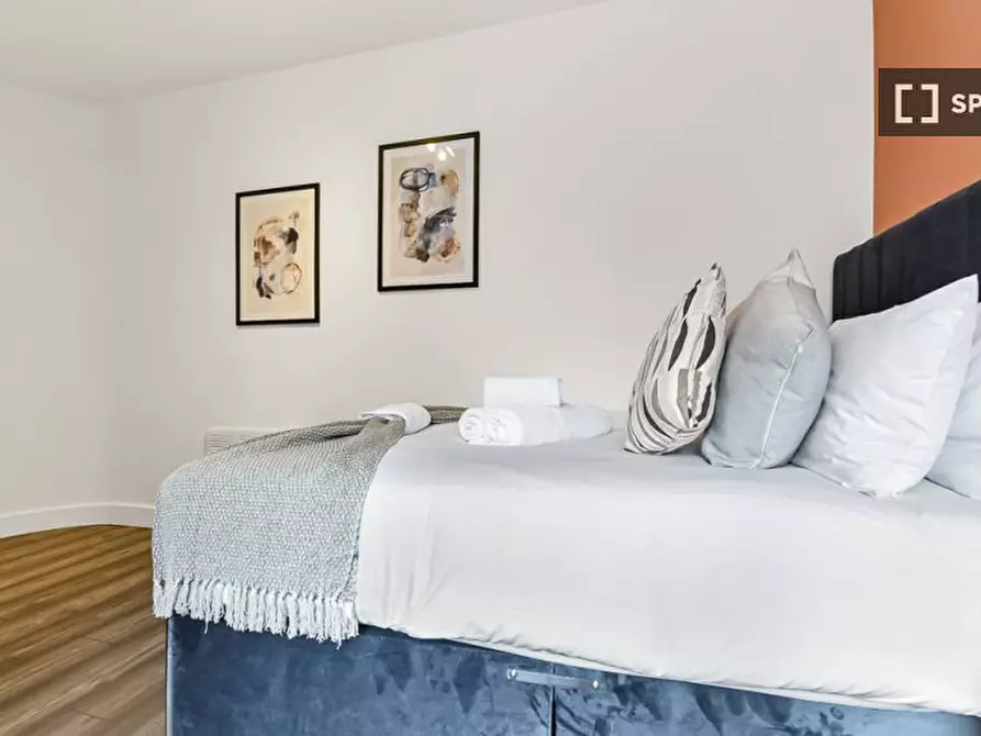Immagine 15 di Appartamento in affitto  in flat a Tottenham