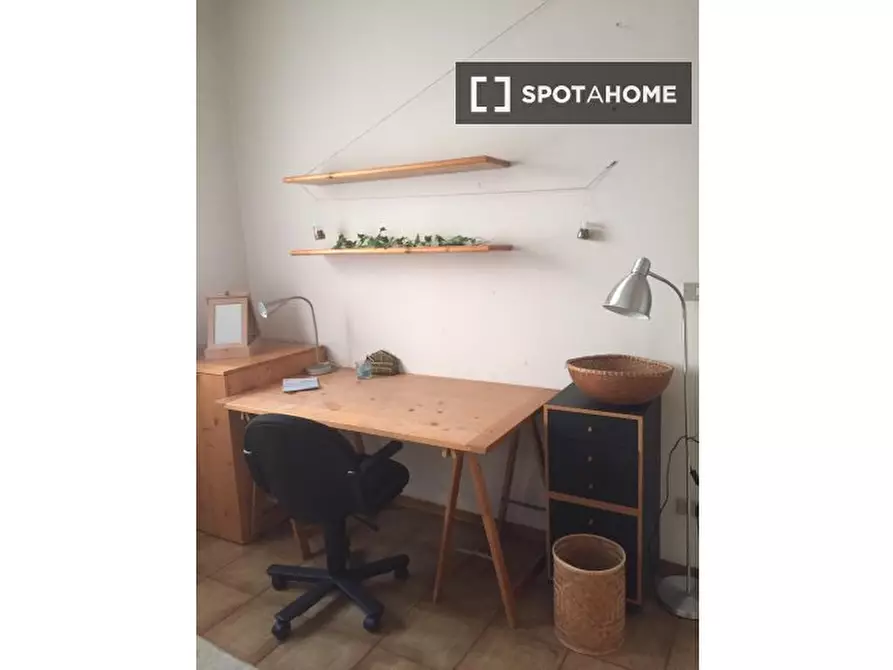 Immagine 4 di Camera condivisa in affitto  in Via Santa Croce a Bologna