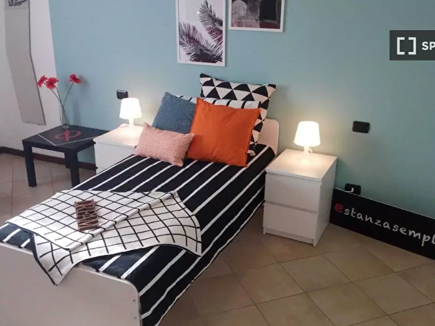 Immagine 2 di Camera condivisa in affitto  in Cesare Battisti a Brescia