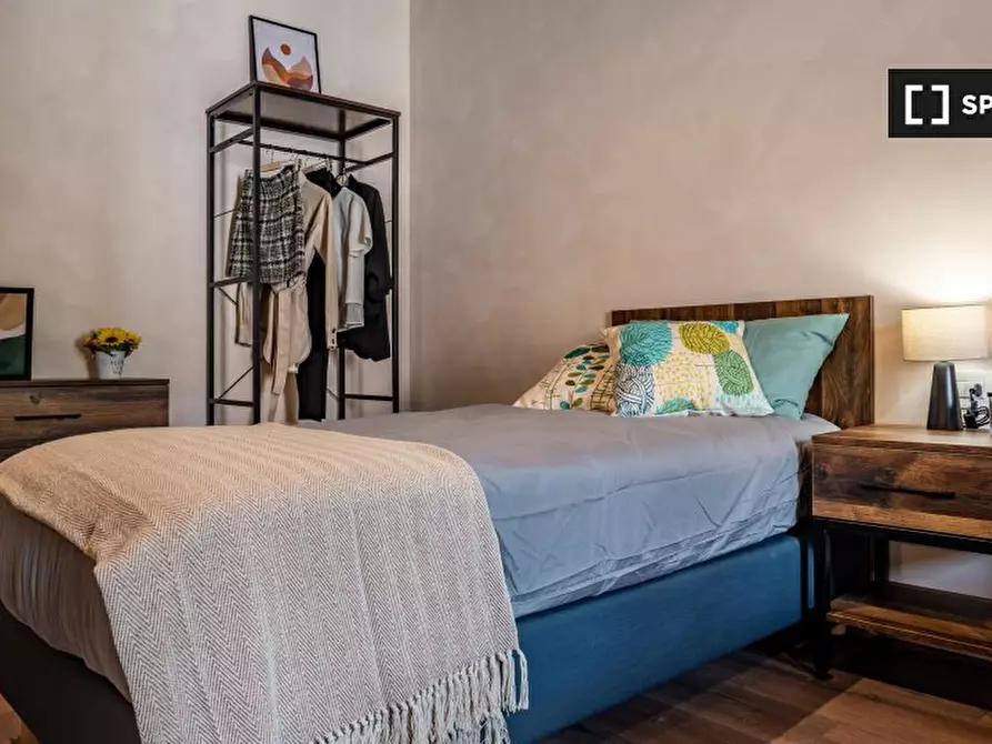 Immagine 3 di Camera condivisa in affitto  in Via Paganini a Rovereto