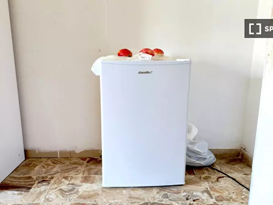 Immagine 5 di Camera condivisa in affitto  in Viale Tirreno, 00141 Roma RM, Italy a Roma