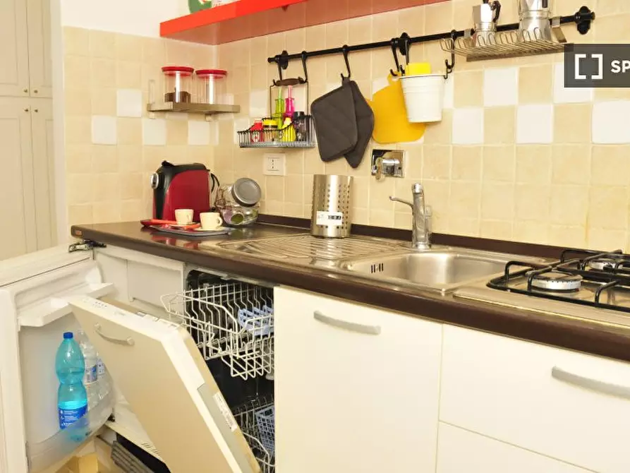 Immagine 11 di Ufficio in affitto  in Via Vespasiano a Roma