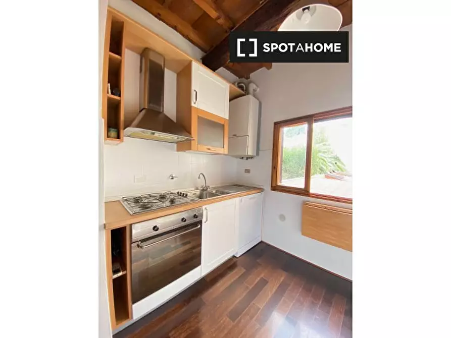 Immagine 6 di Appartamento in affitto  in Via del Leone a Firenze