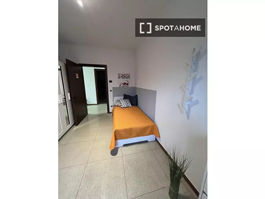 Immagine 2 di Camera condivisa in affitto  in Del Brennero a Trento