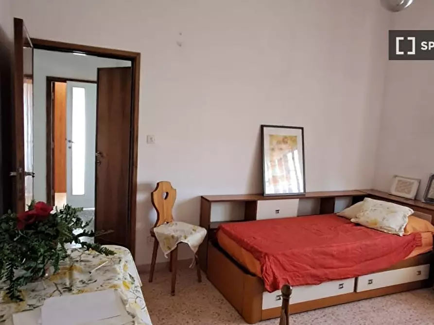 Immagine 2 di Camera condivisa in affitto  in Via Fratelli Pellas a Perugia