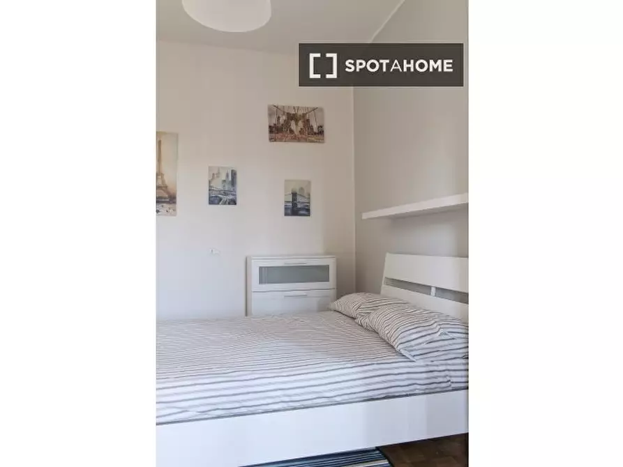 Immagine 6 di Camera condivisa in affitto  in Via Orti a Milano